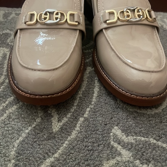 flat shoes - Picture 4 of 6